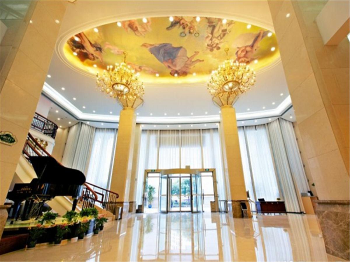 Vienna International Hotel Shanghai Train Station Xangai Exterior foto
