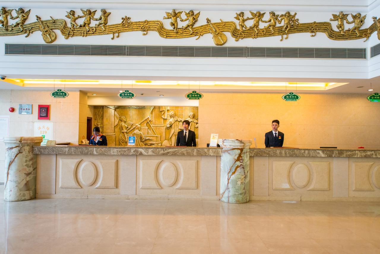 Vienna International Hotel Shanghai Train Station Xangai Exterior foto